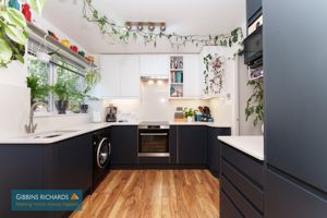 Kitchen- click for photo gallery